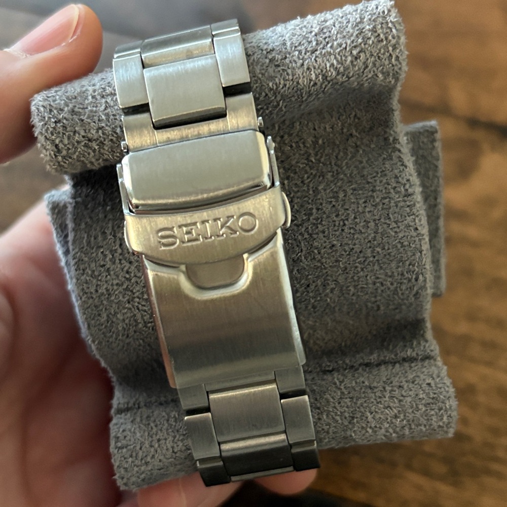 Seiko 5 Sports Automatic Watch Model Srpd63 - image 2